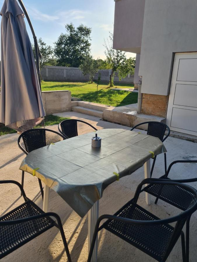 Apartment Lena Zadar